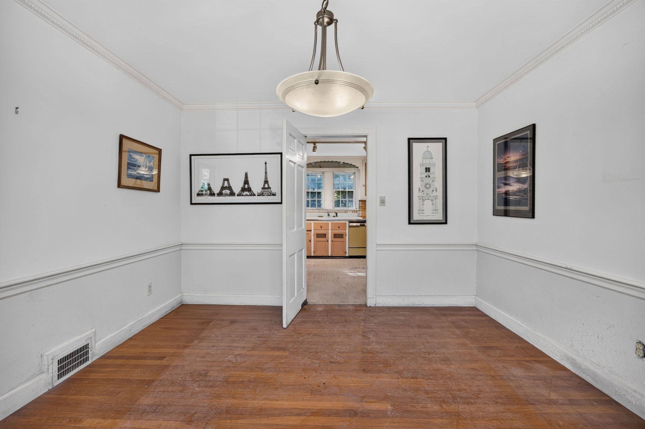 26 Fairfax St