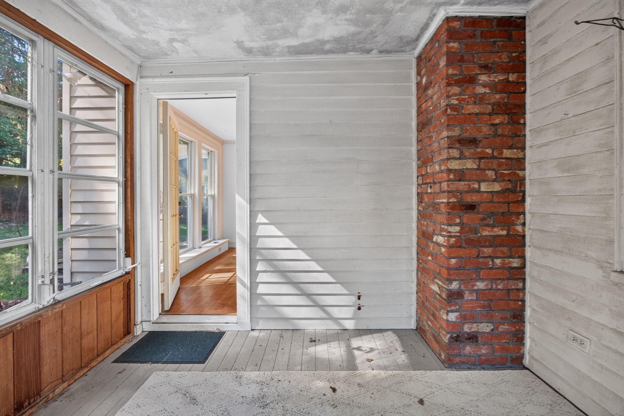 26 Fairfax St