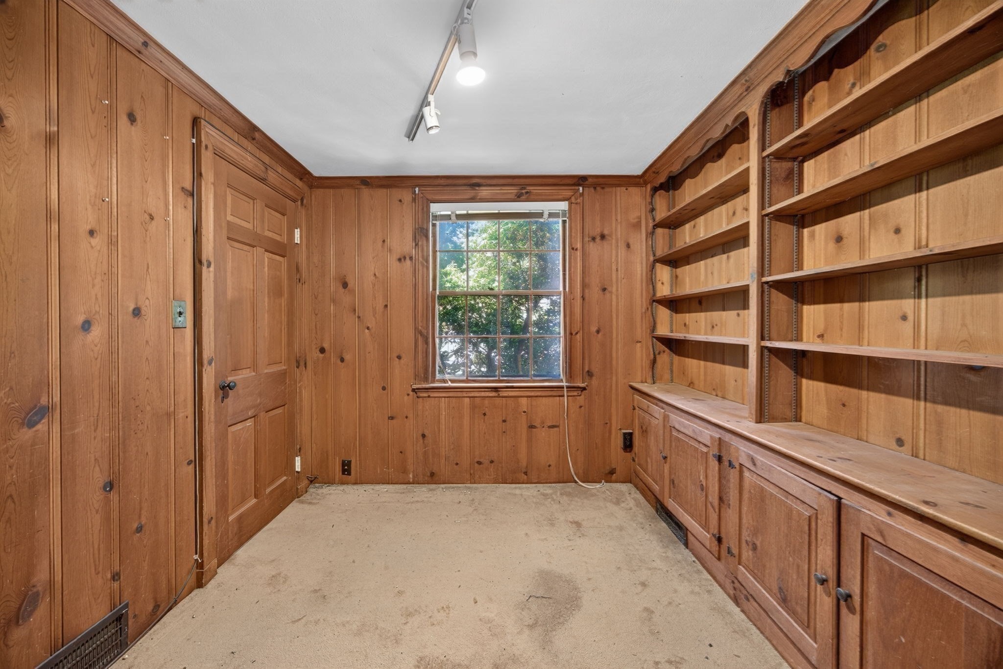 26 Fairfax St