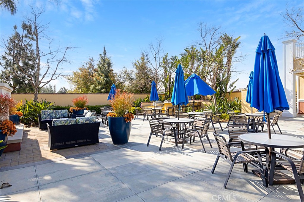 2848 E Clementine Drive