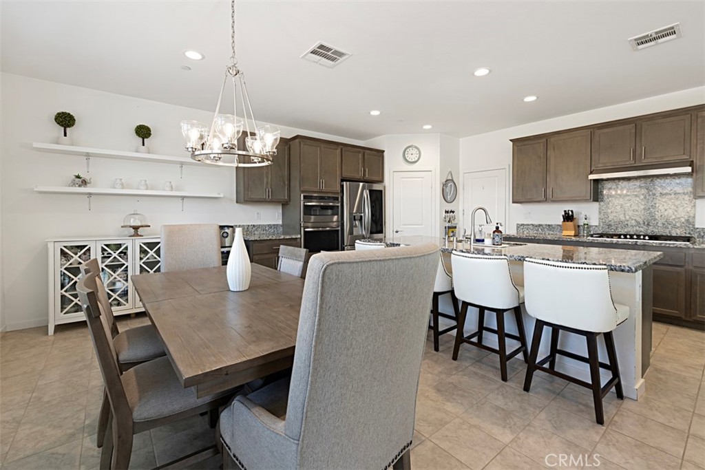 2848 E Clementine Drive