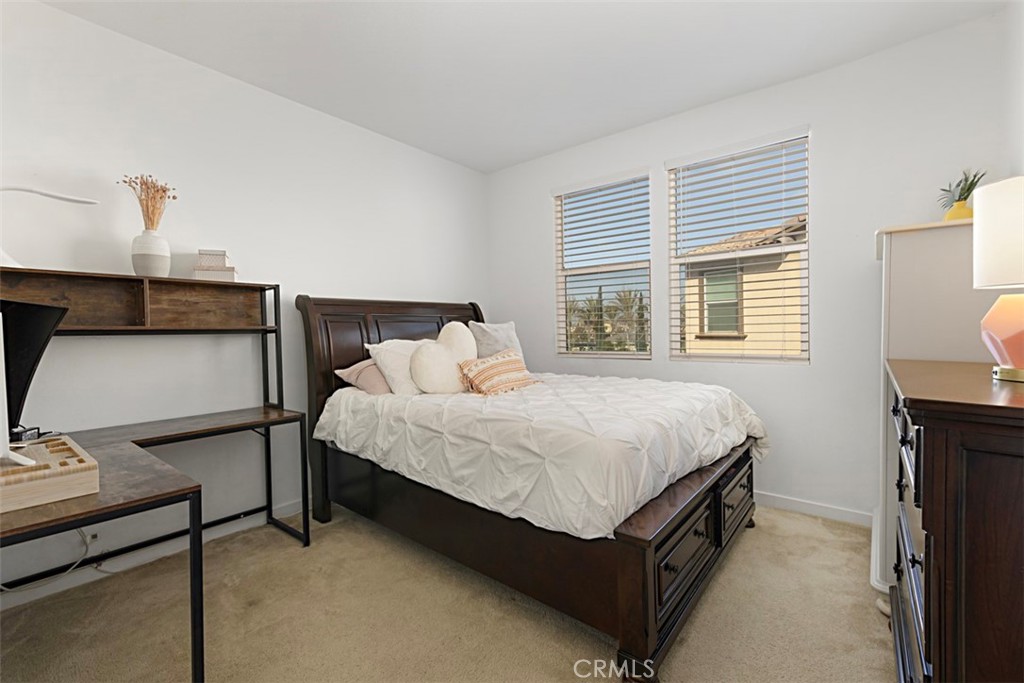 2848 E Clementine Drive