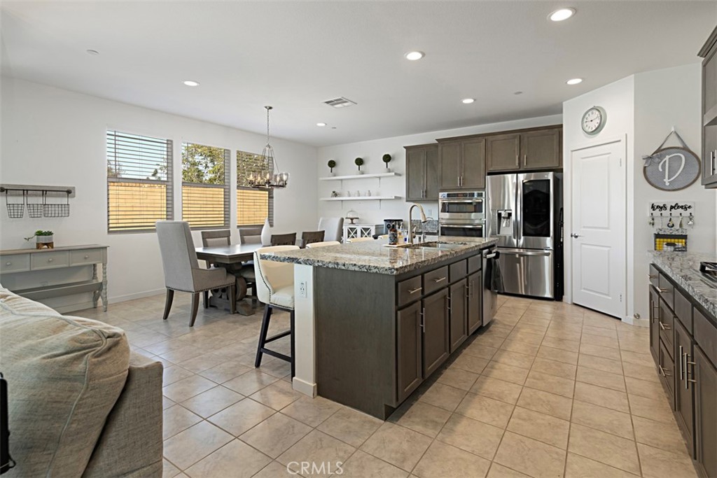 2848 E Clementine Drive