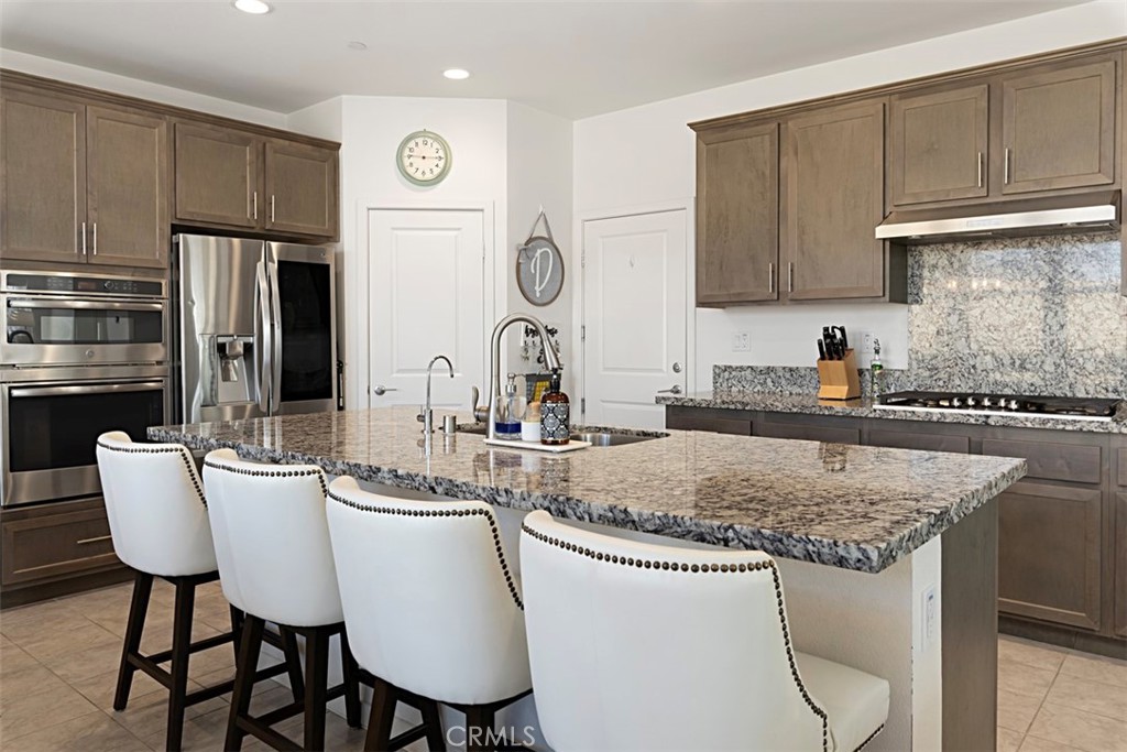 2848 E Clementine Drive