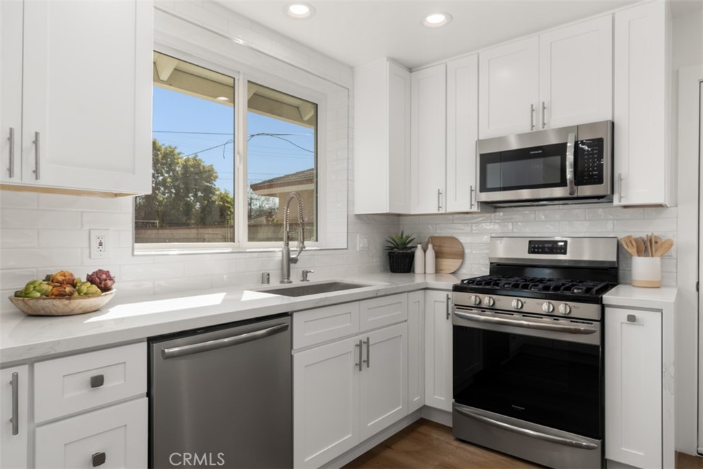 2534 Angelcrest Drive