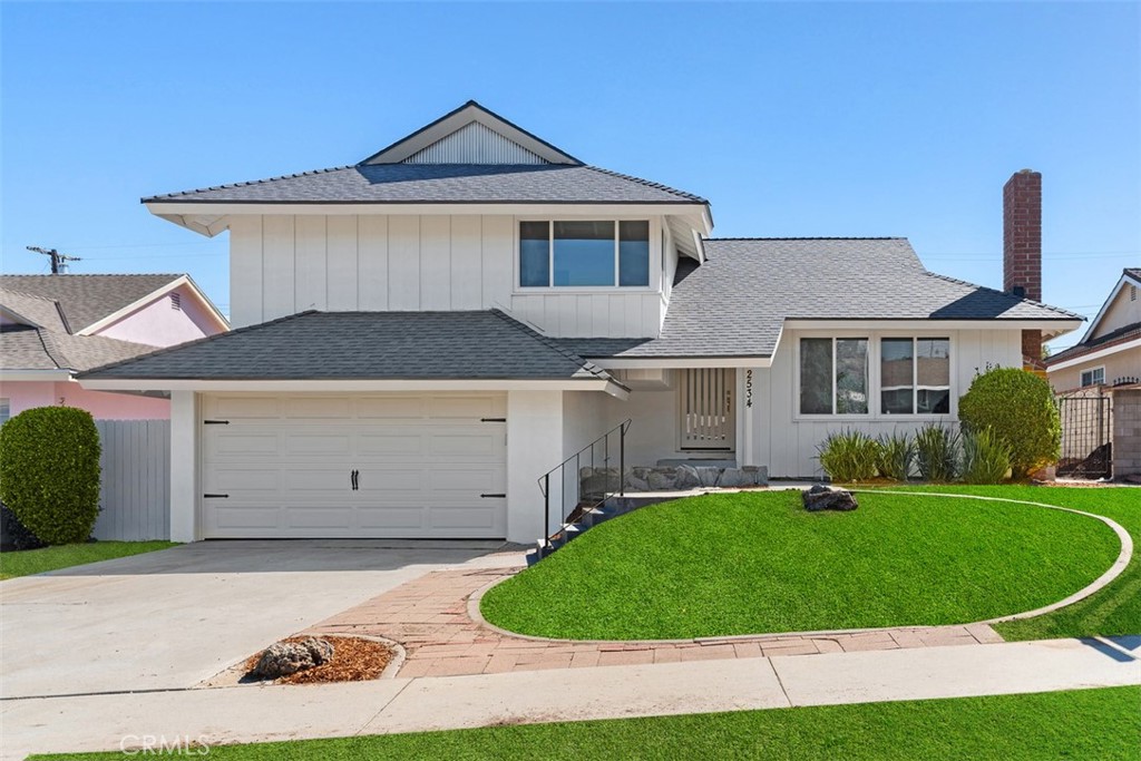 2534 Angelcrest Drive