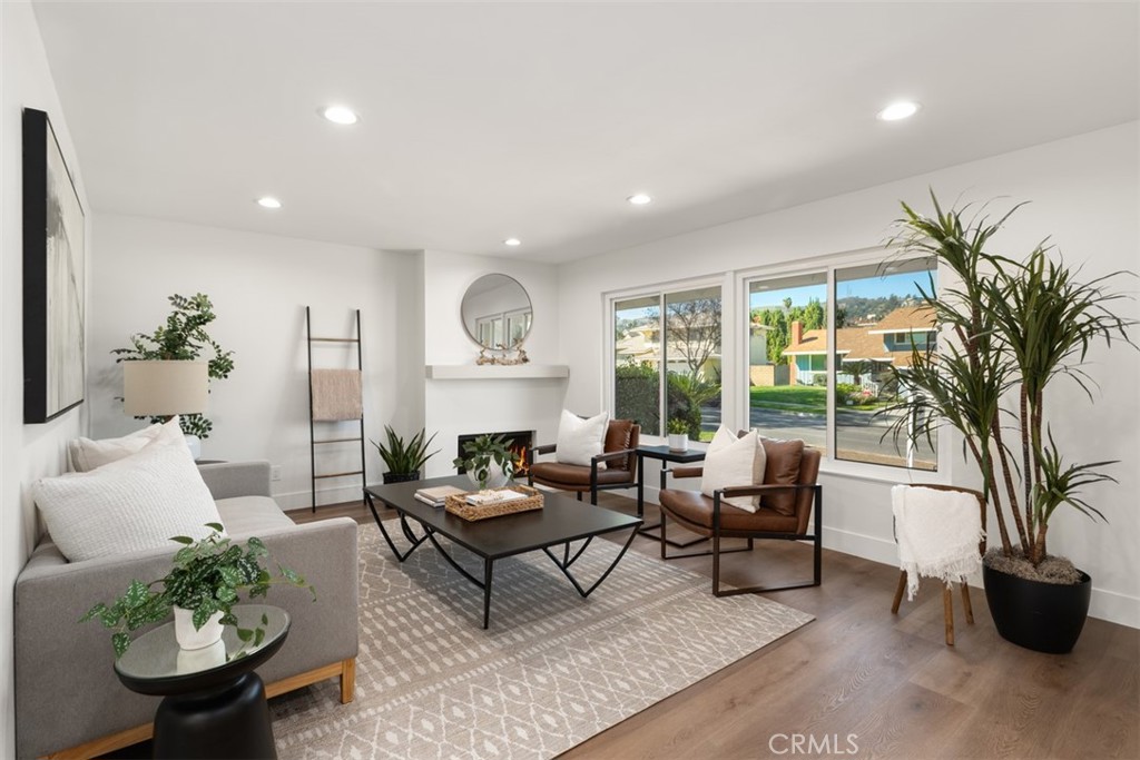 2534 Angelcrest Drive