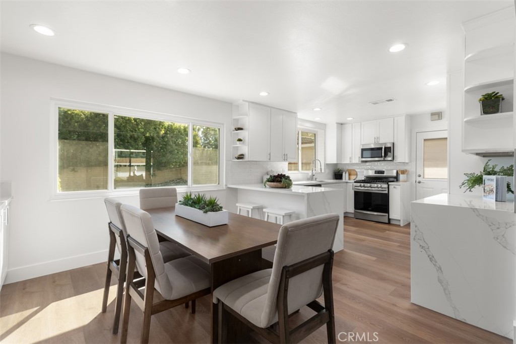 2534 Angelcrest Drive