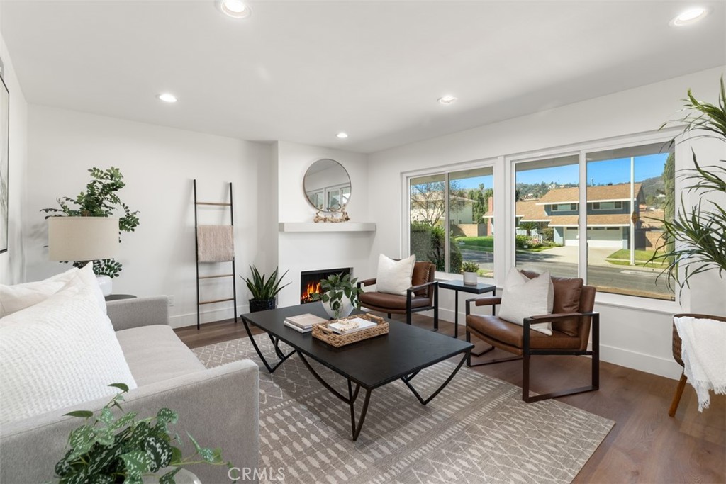 2534 Angelcrest Drive