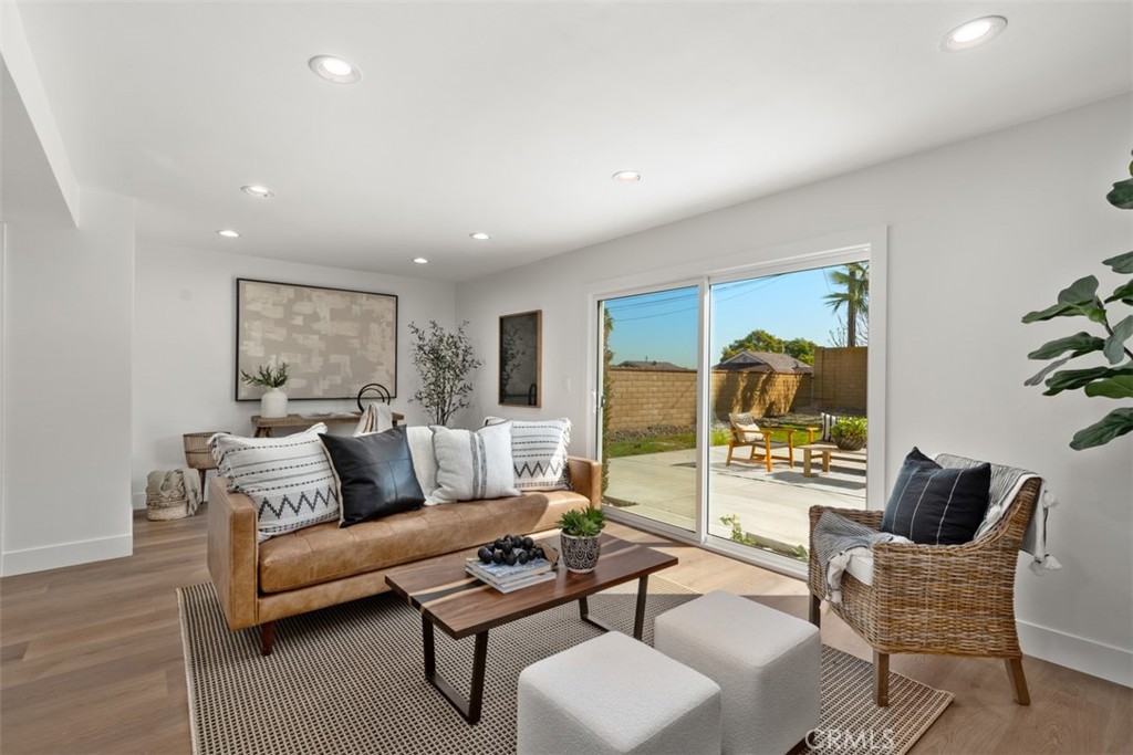 2534 Angelcrest Drive