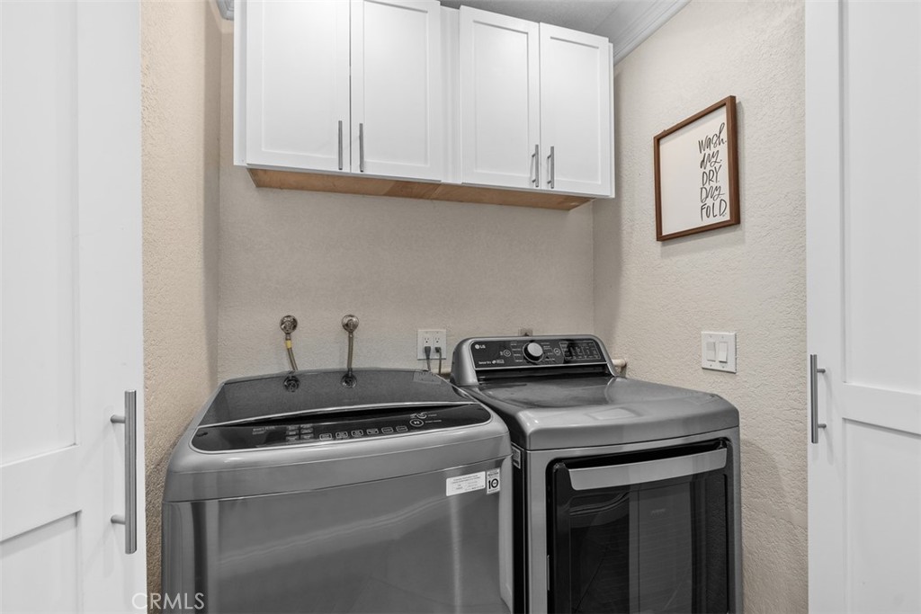 5590 Calle Vista Linda