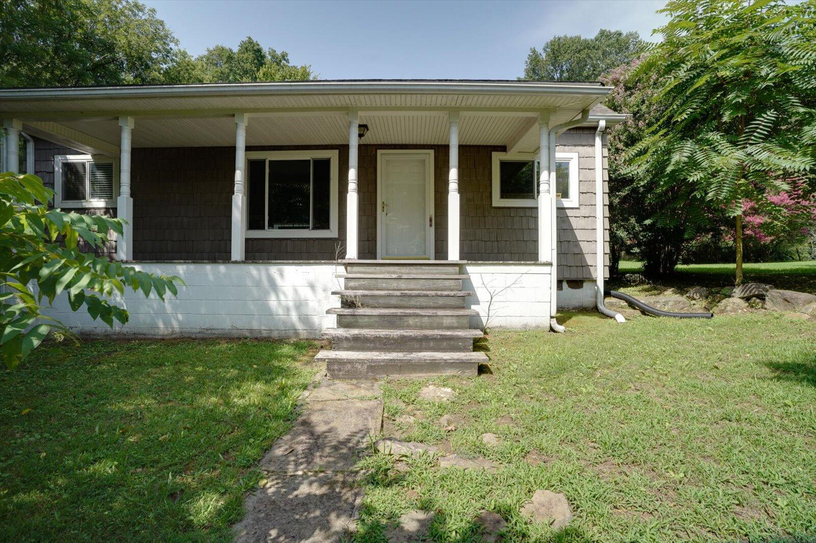 121 Connors Crossing Lane