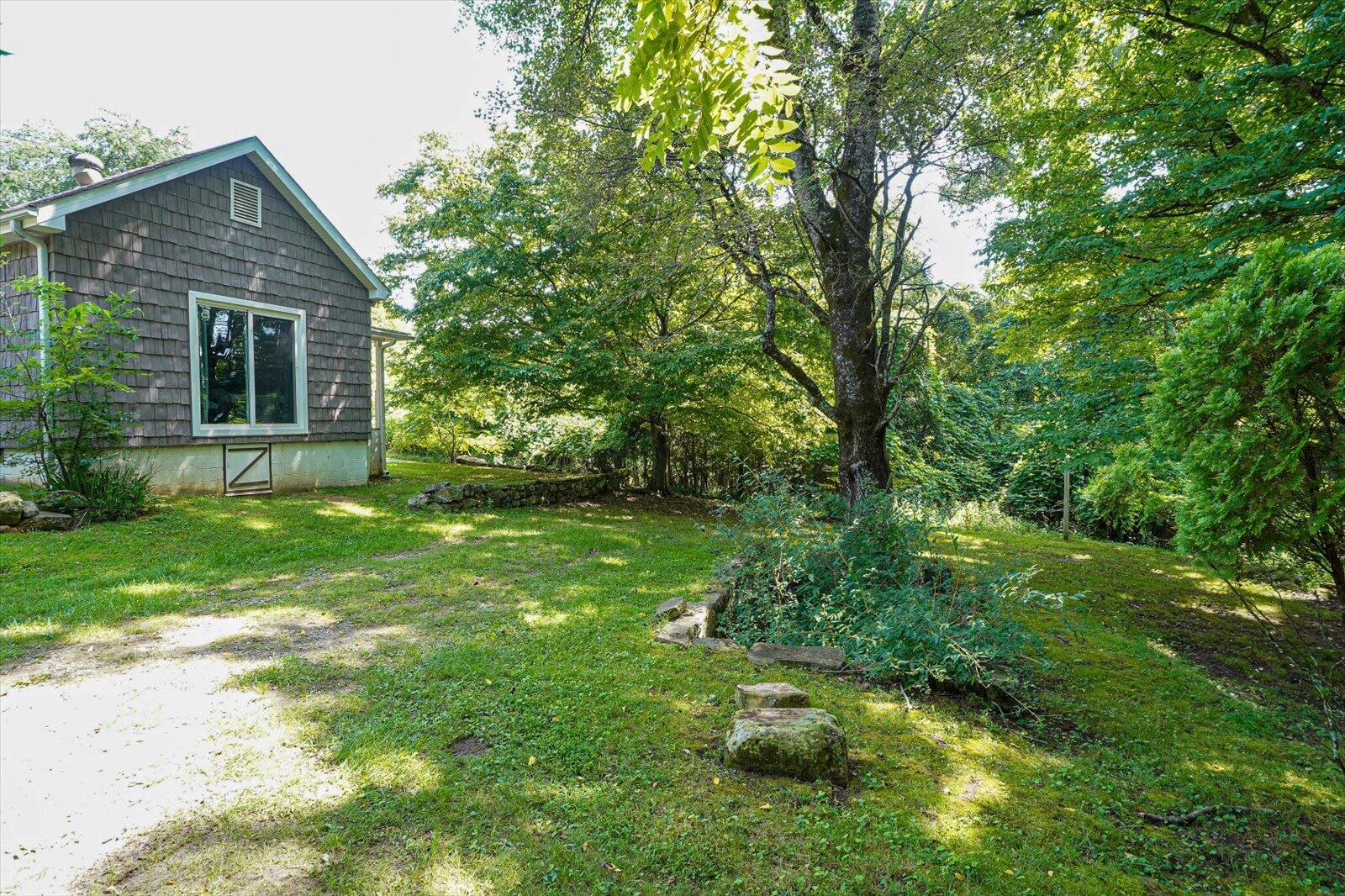 121 Connors Crossing Lane