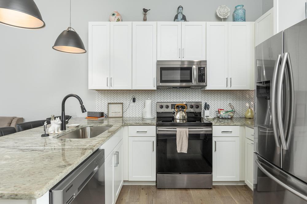 207 W 16th Street