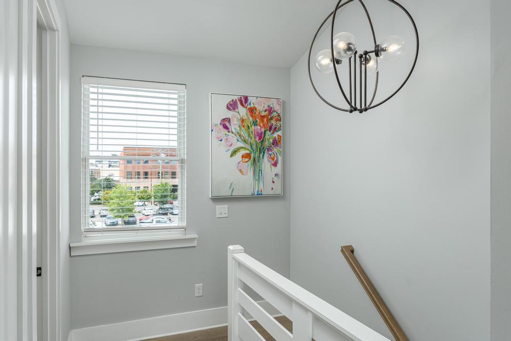 207 W 16th Street