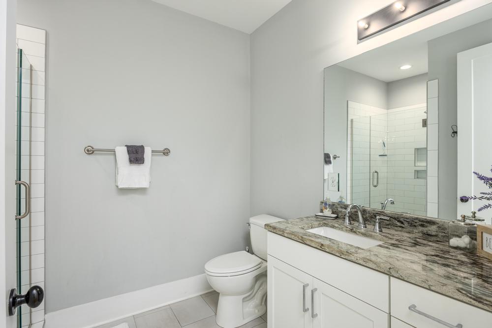 207 W 16th Street
