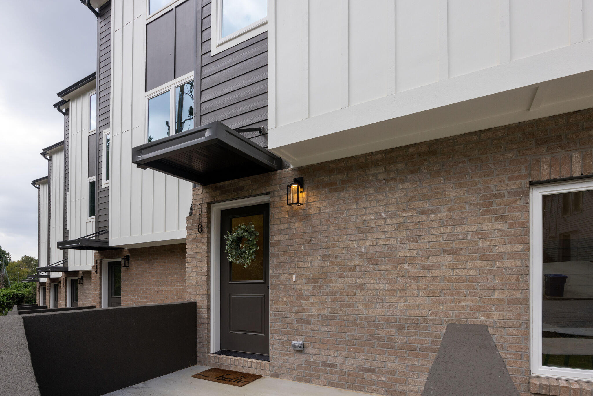 724 W Bell, #110 Avenue
