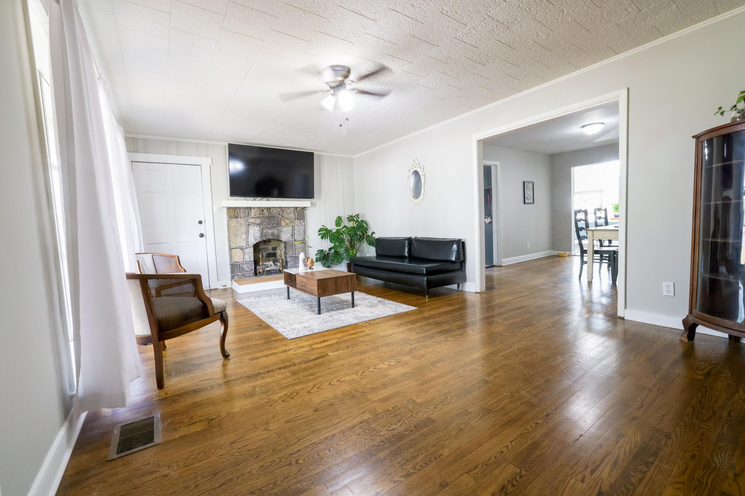 2019 Tombras Avenue