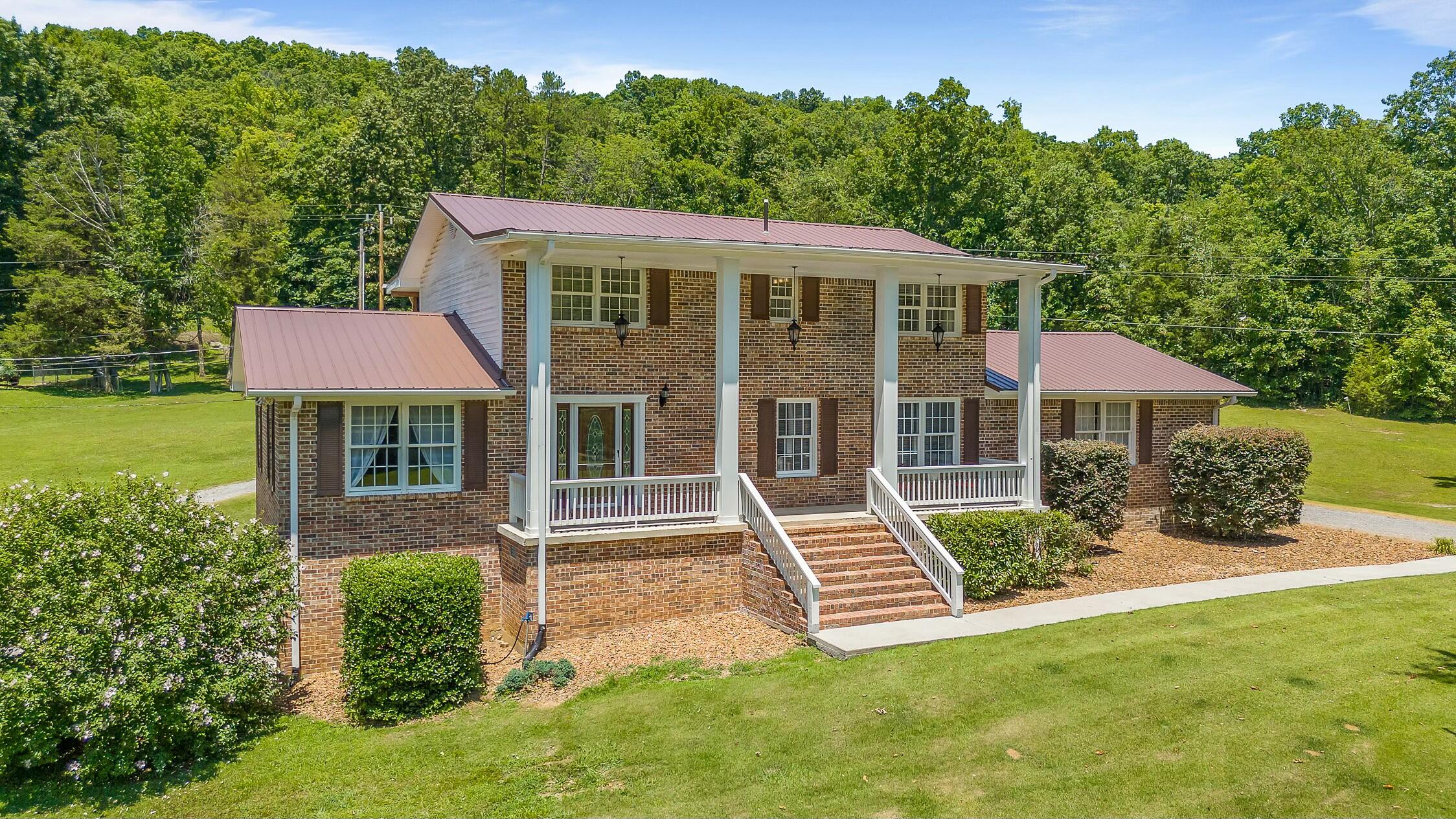 100 Sweetgum Avenue