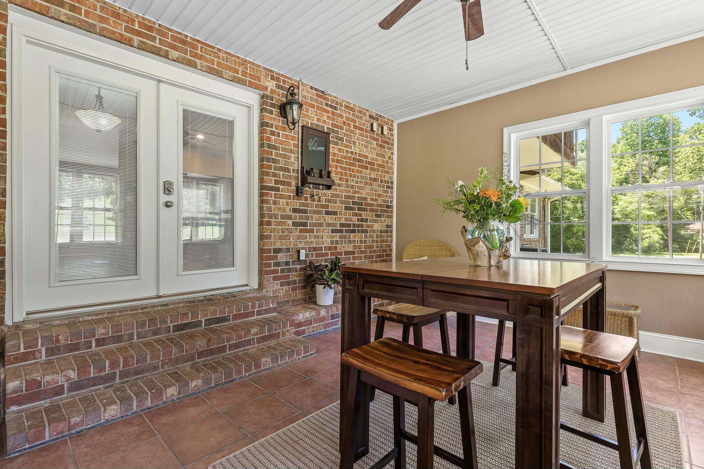 100 Sweetgum Avenue