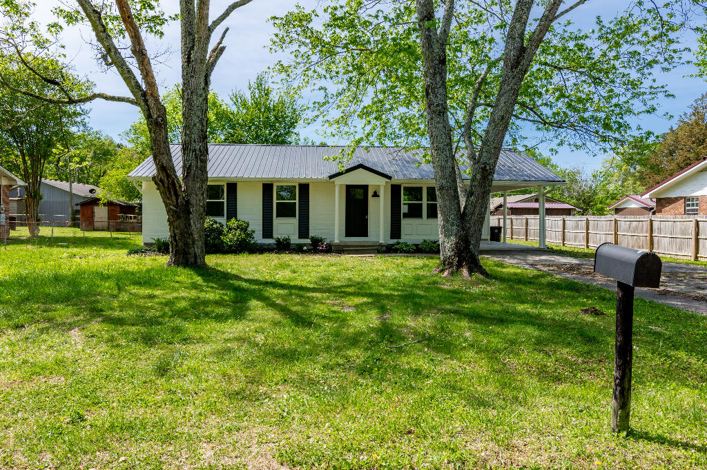 122 Pledger Street, LaFayette