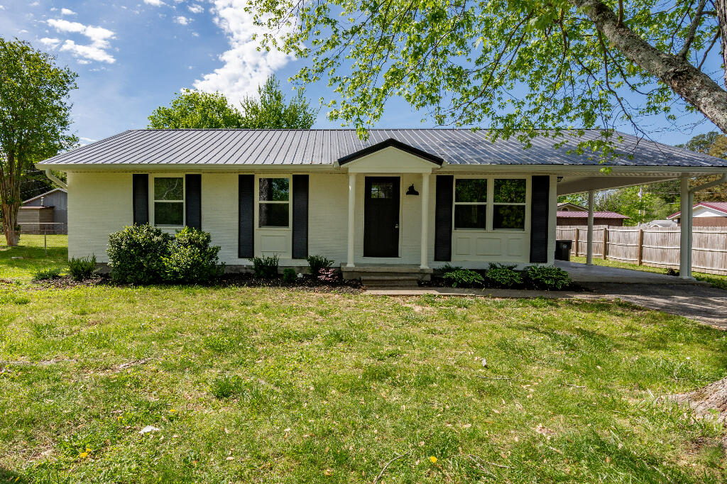 122 Pledger Street, LaFayette