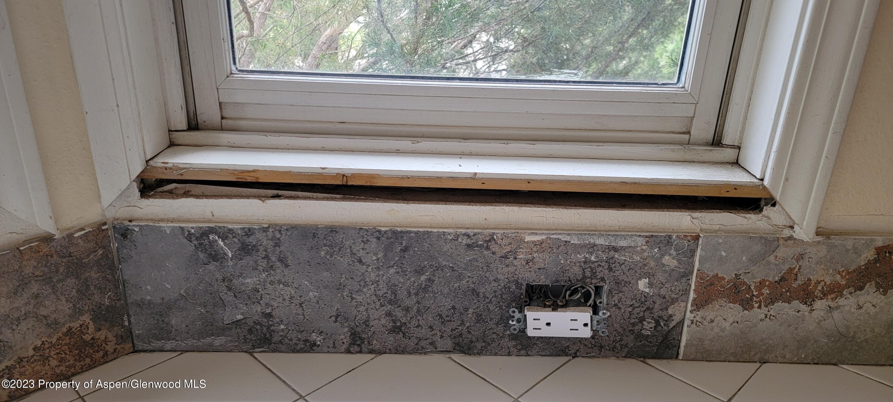 1528 MOCKINGBIRD Lane, 7B