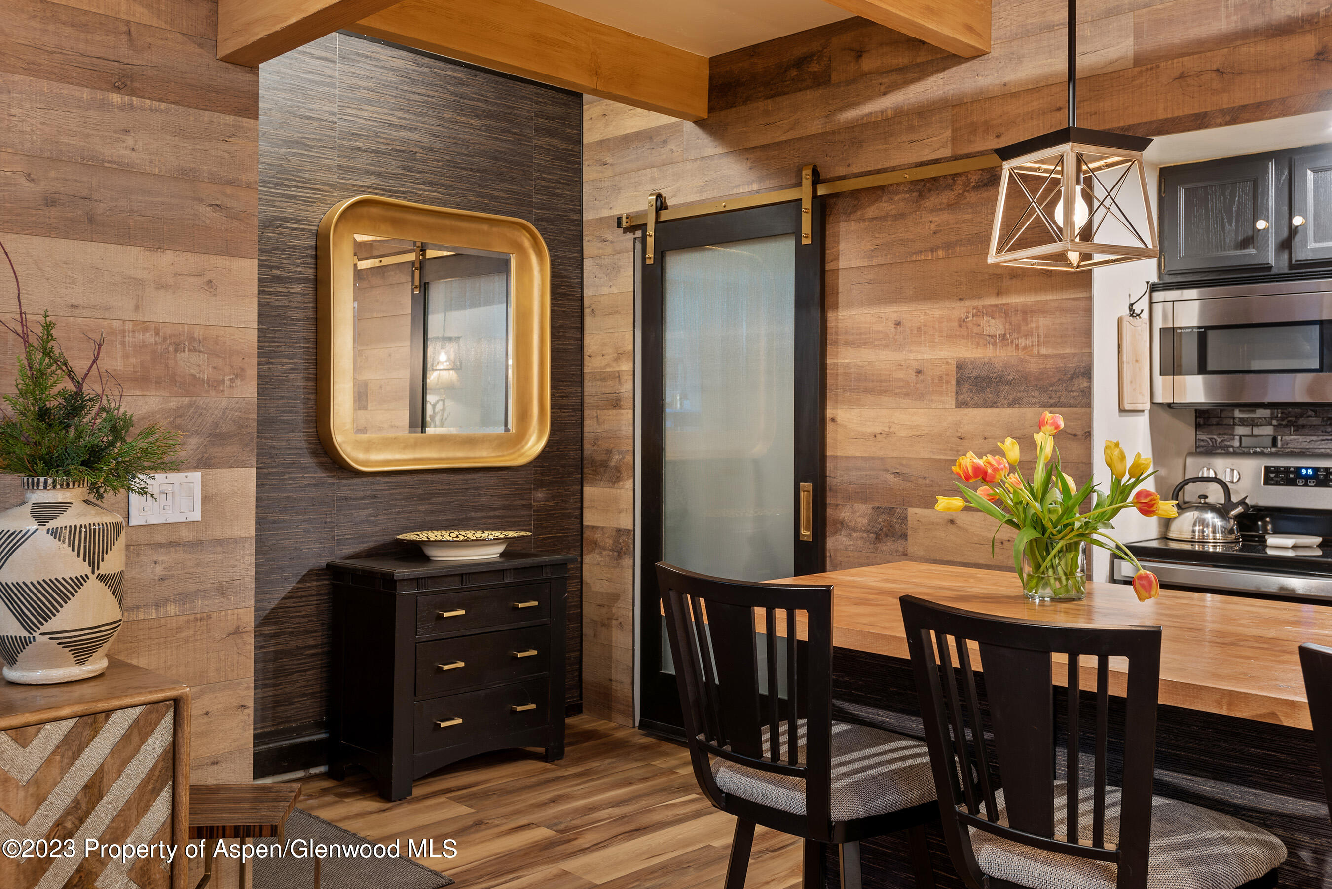 690 Carriage Way, A2C