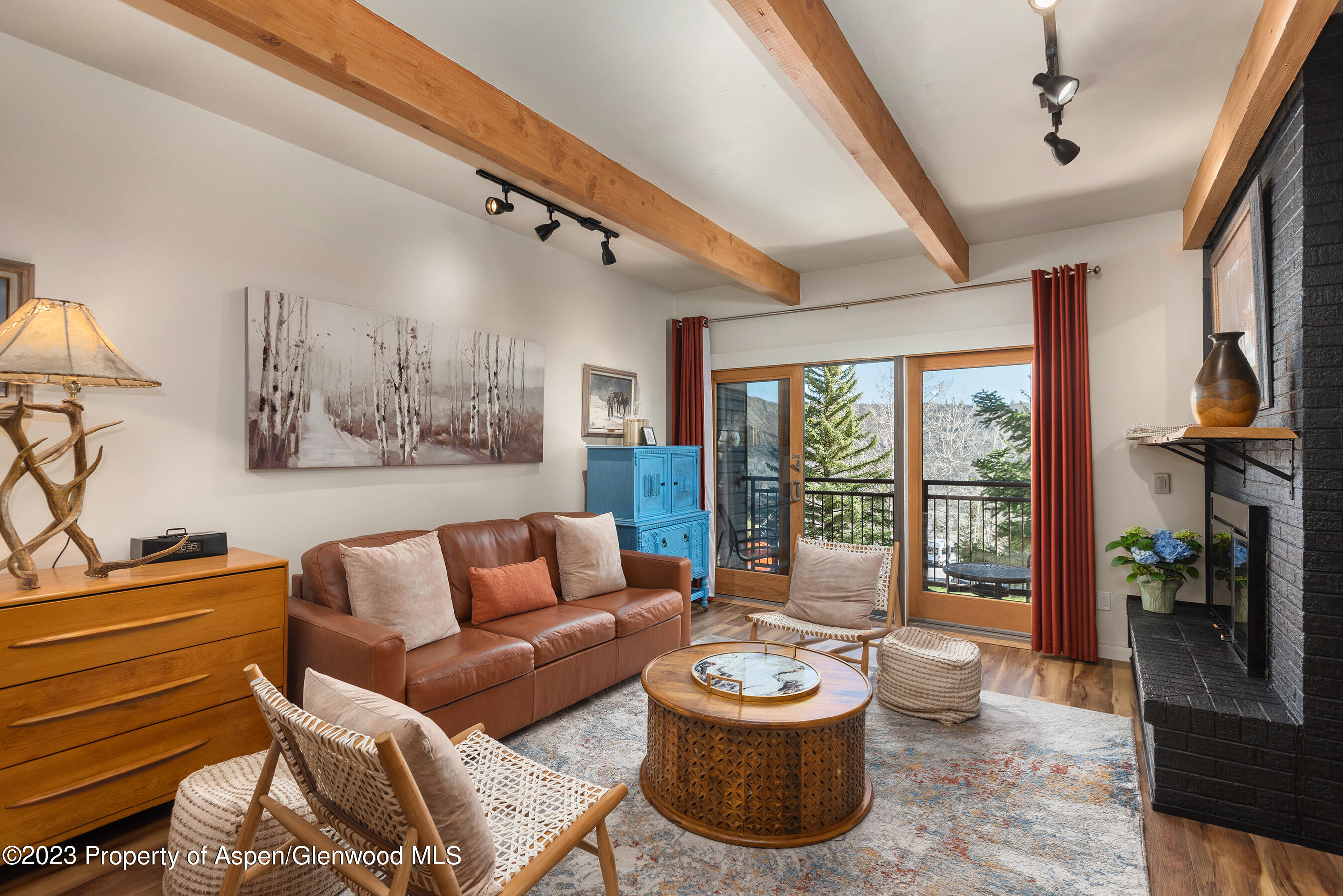 690 Carriage Way, A2C