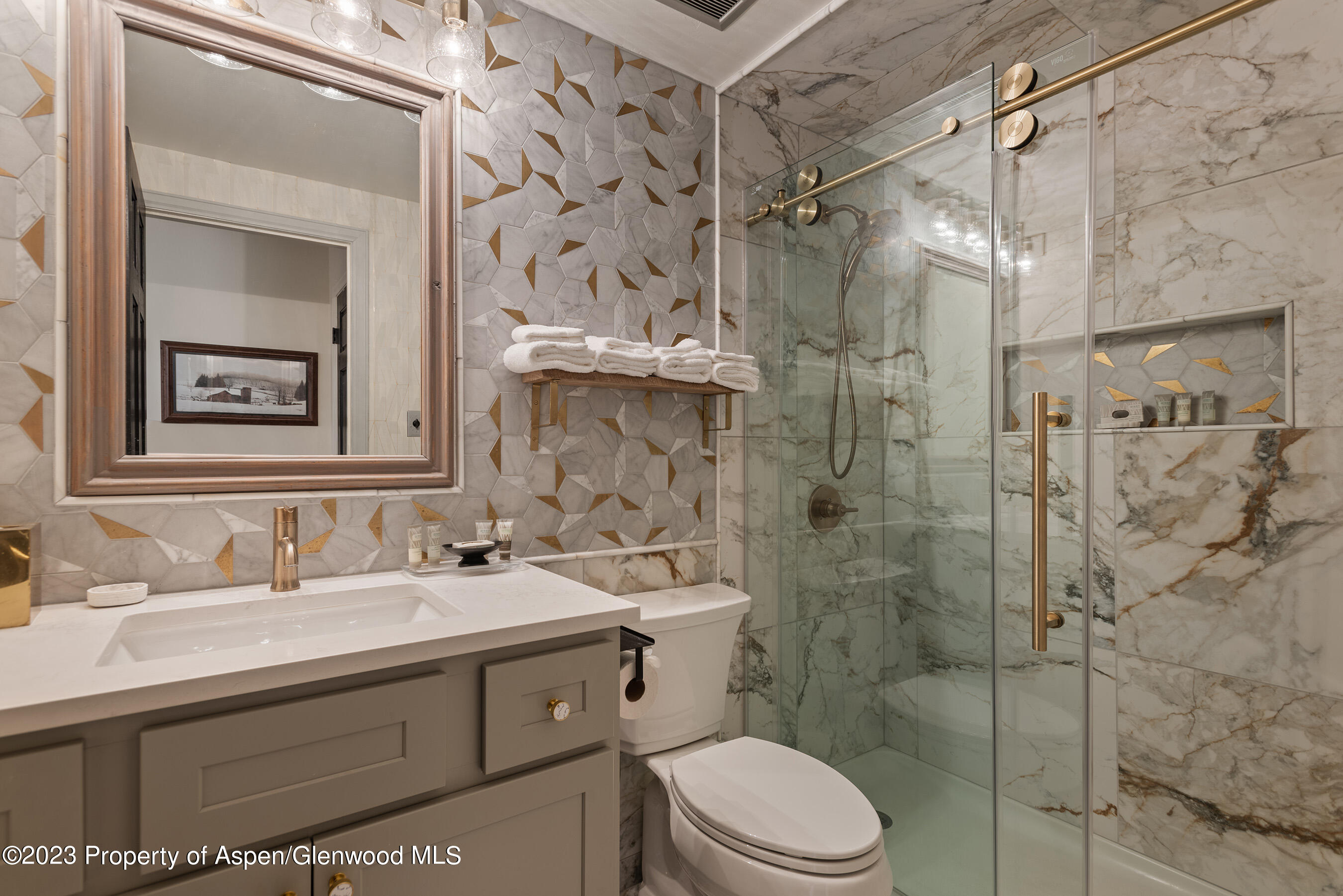 690 Carriage Way, A2C