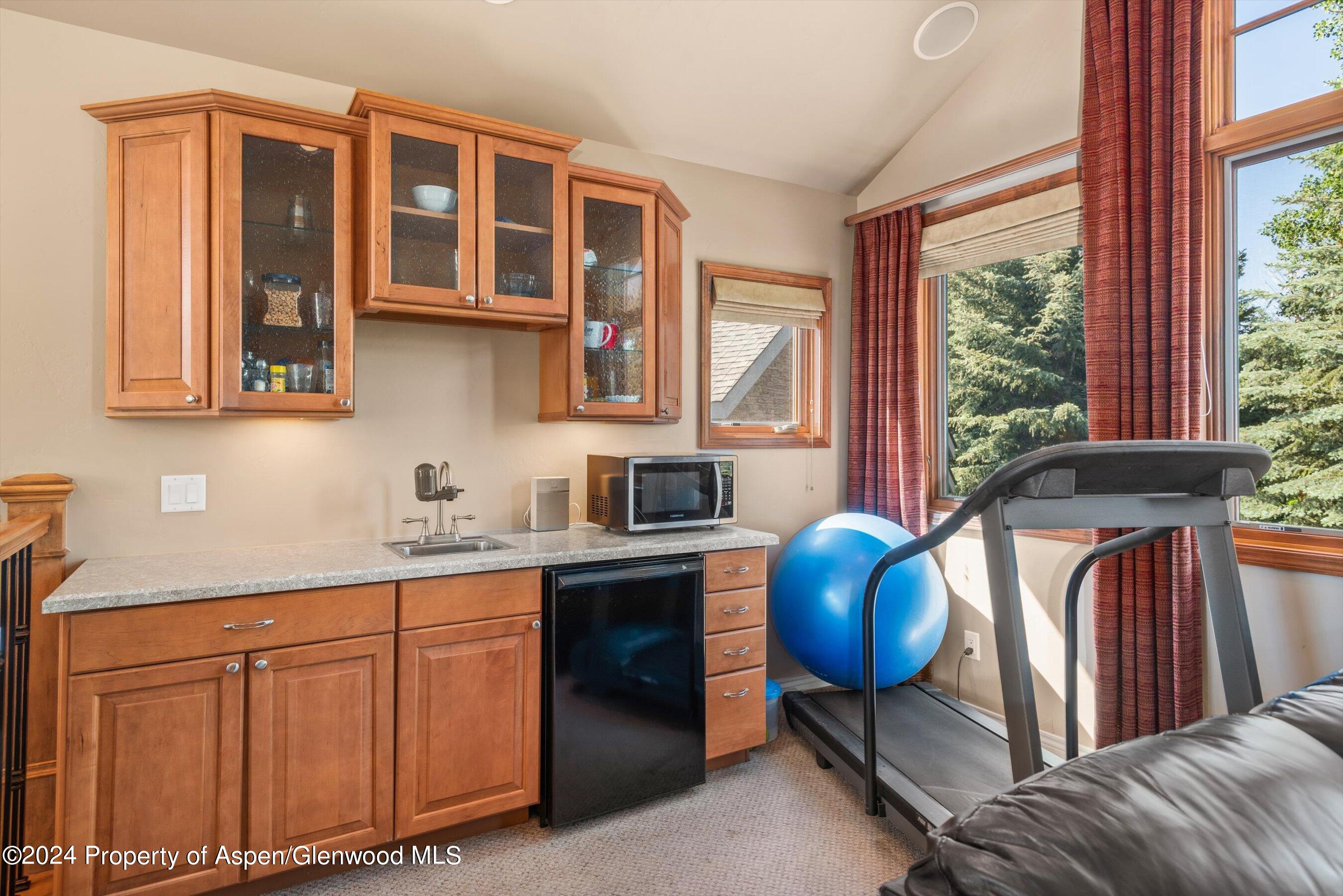 122 Crystal Canyon Drive