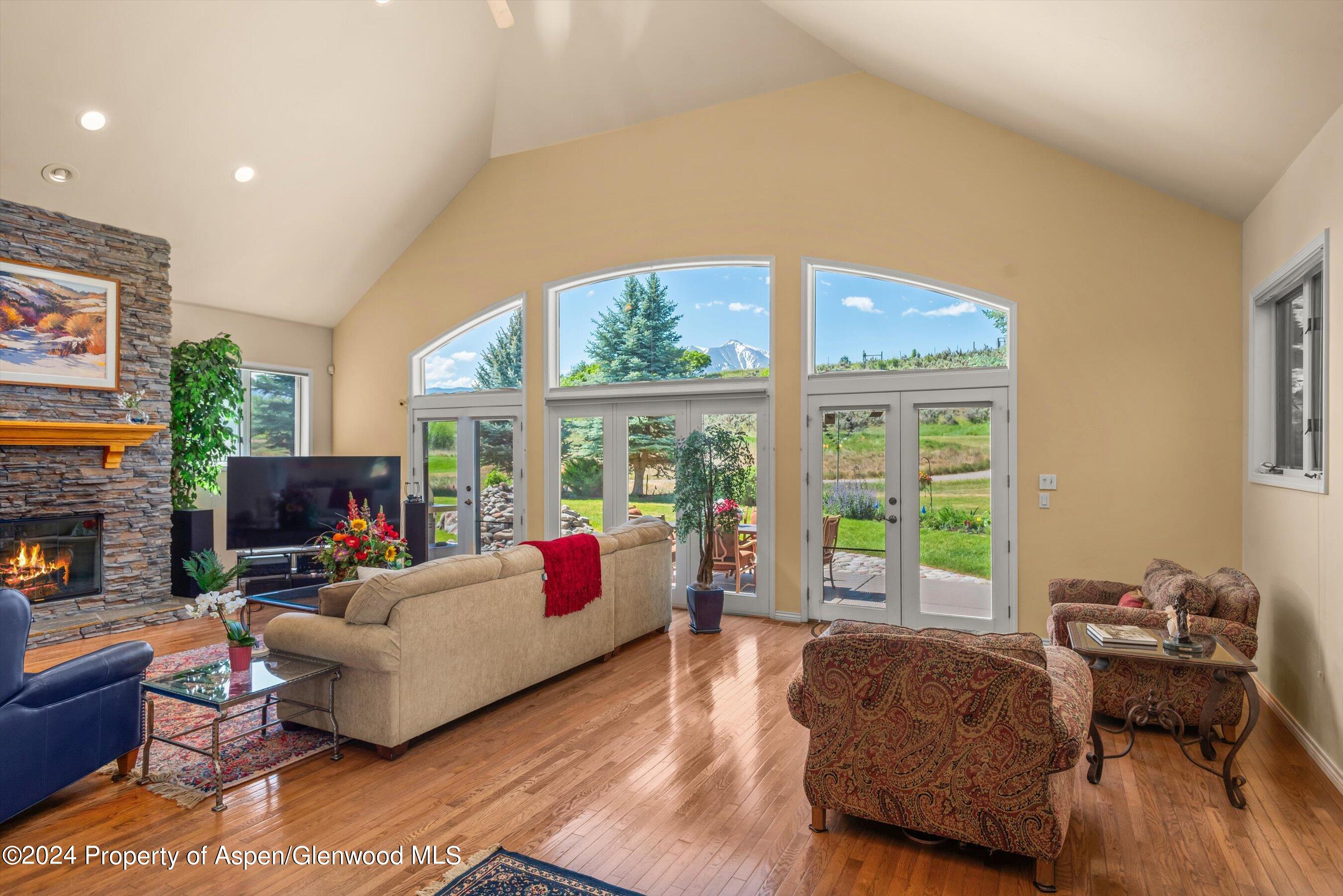 122 Crystal Canyon Drive