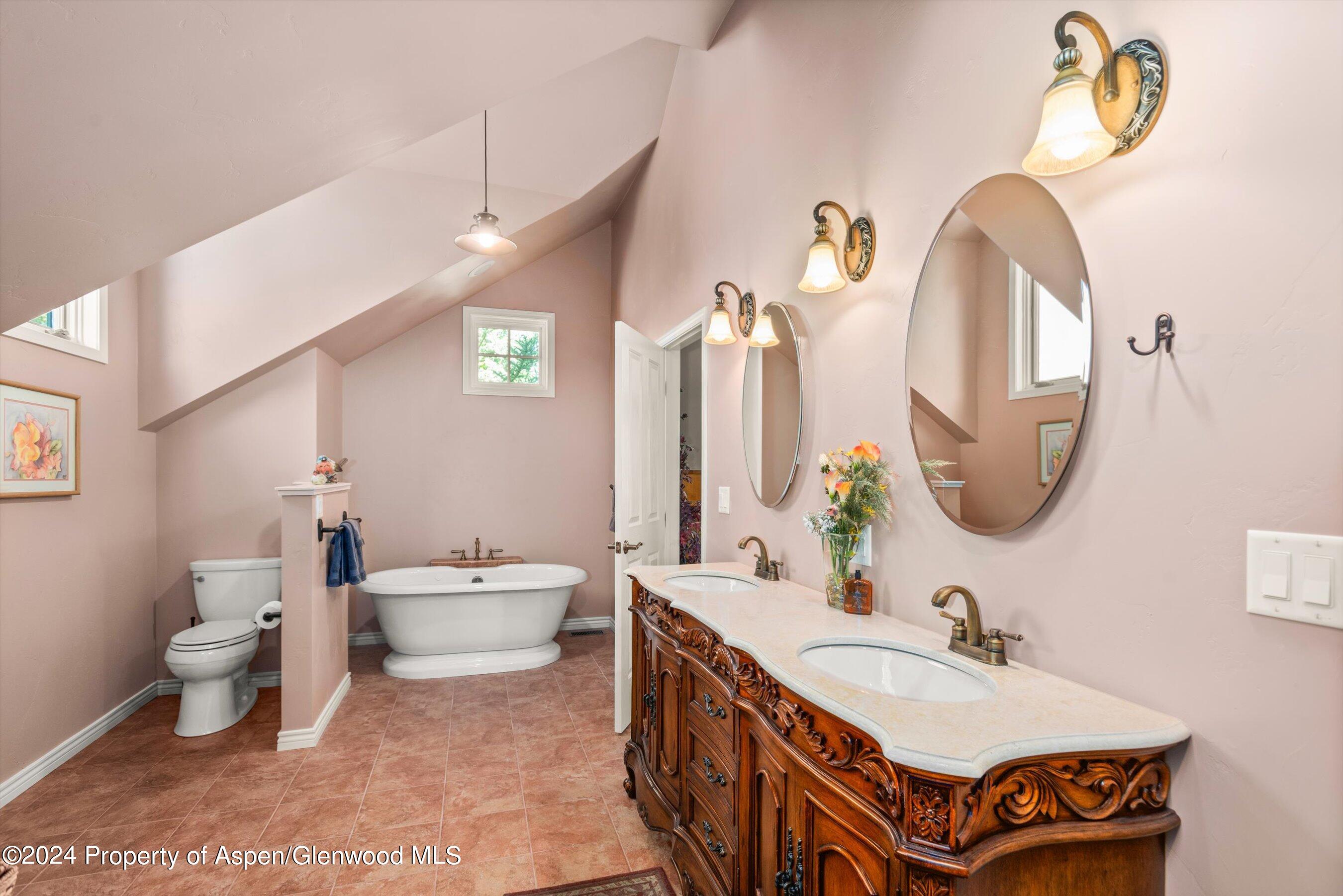 122 Crystal Canyon Drive