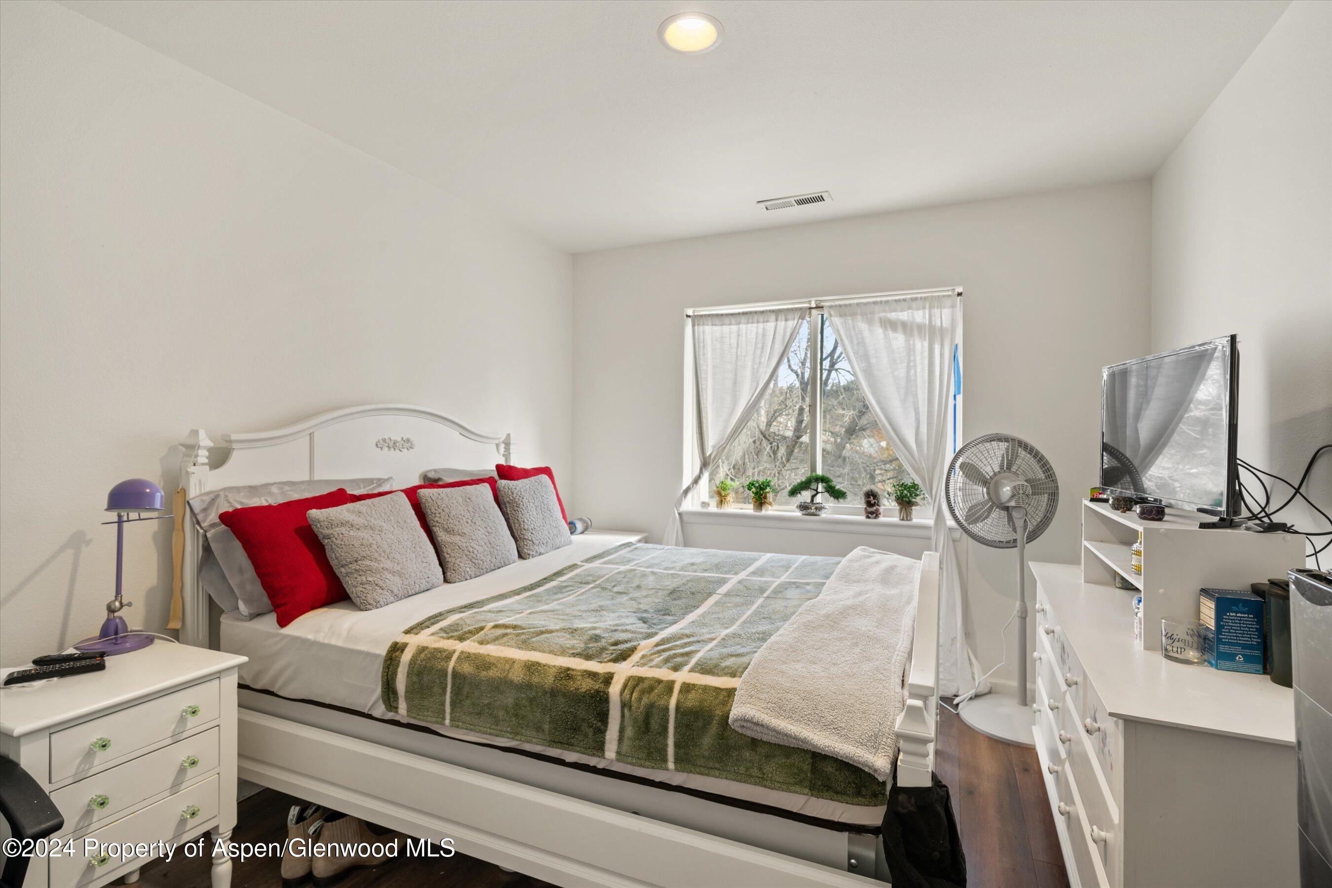 85 Meadowood Drive, Unit C-1