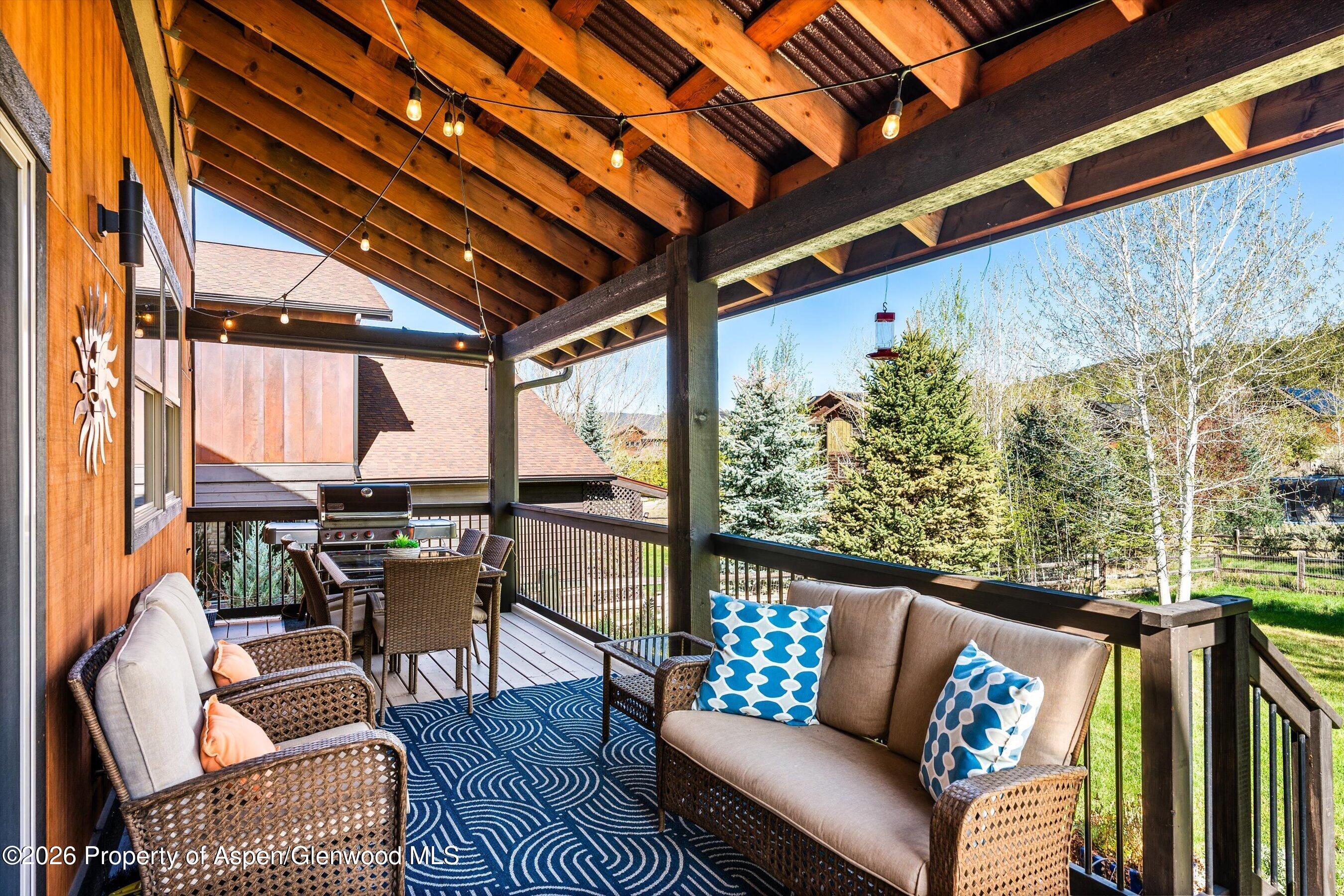 63 Cliff Rose Way