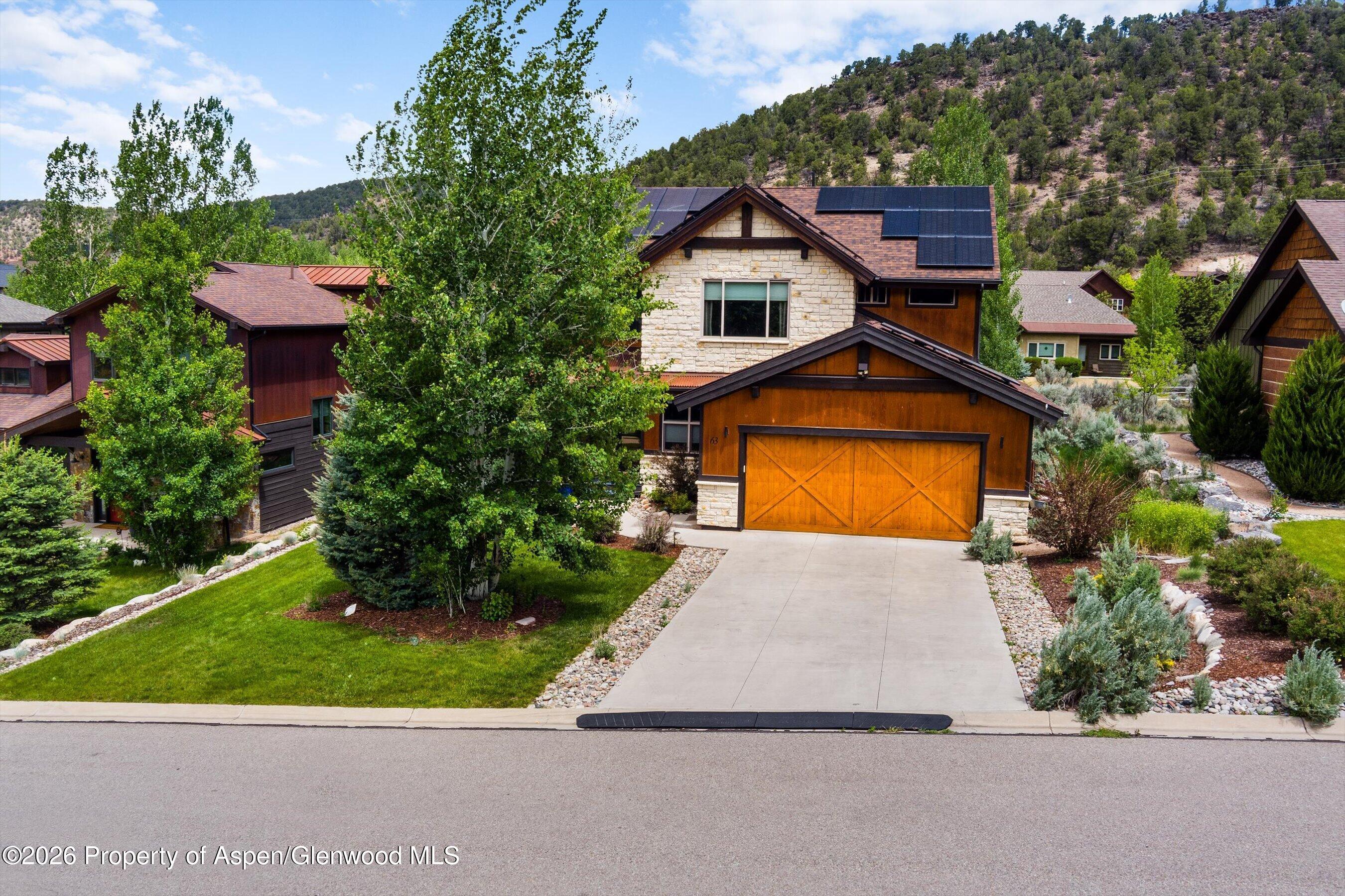 63 Cliff Rose Way