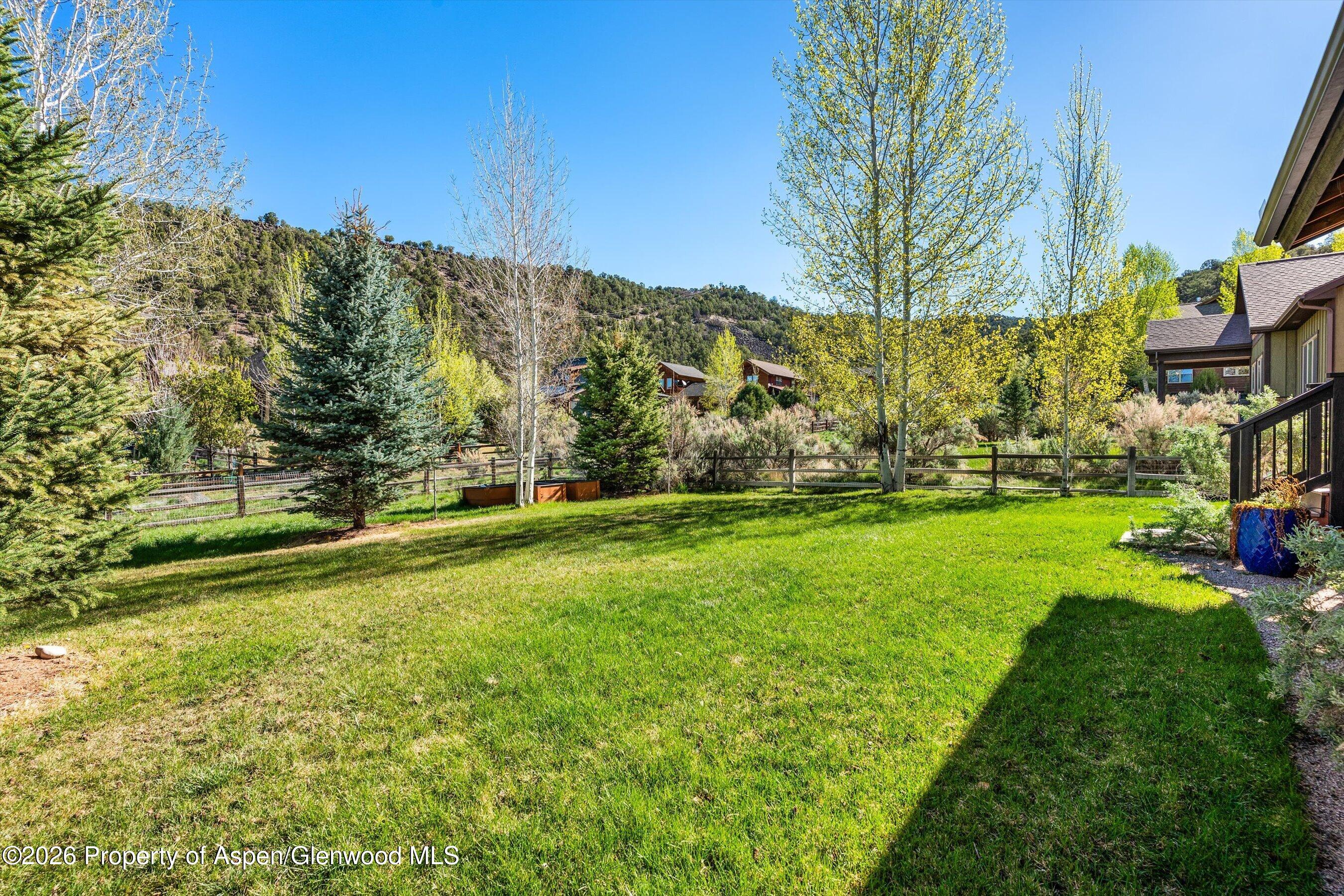 63 Cliff Rose Way