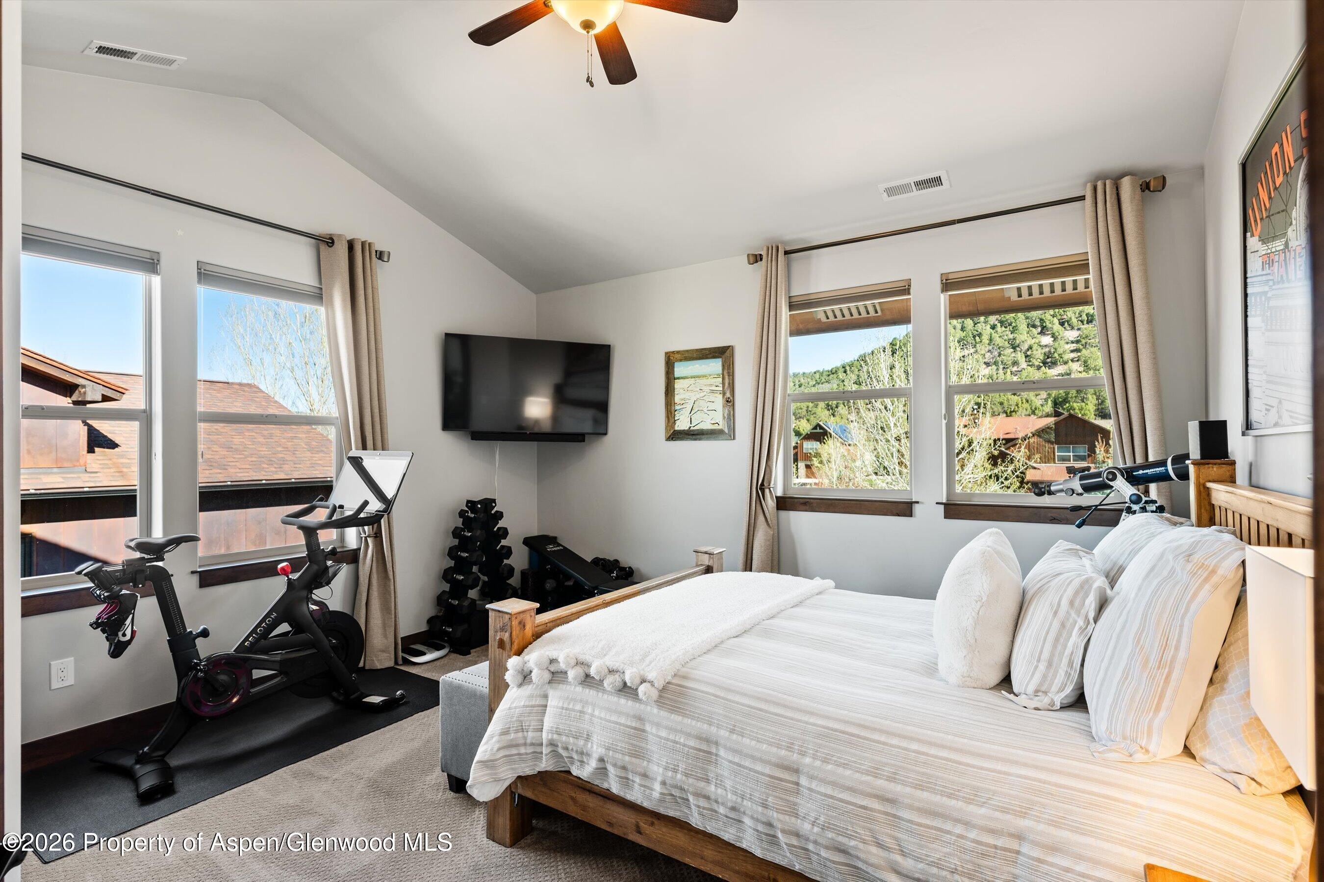 63 Cliff Rose Way