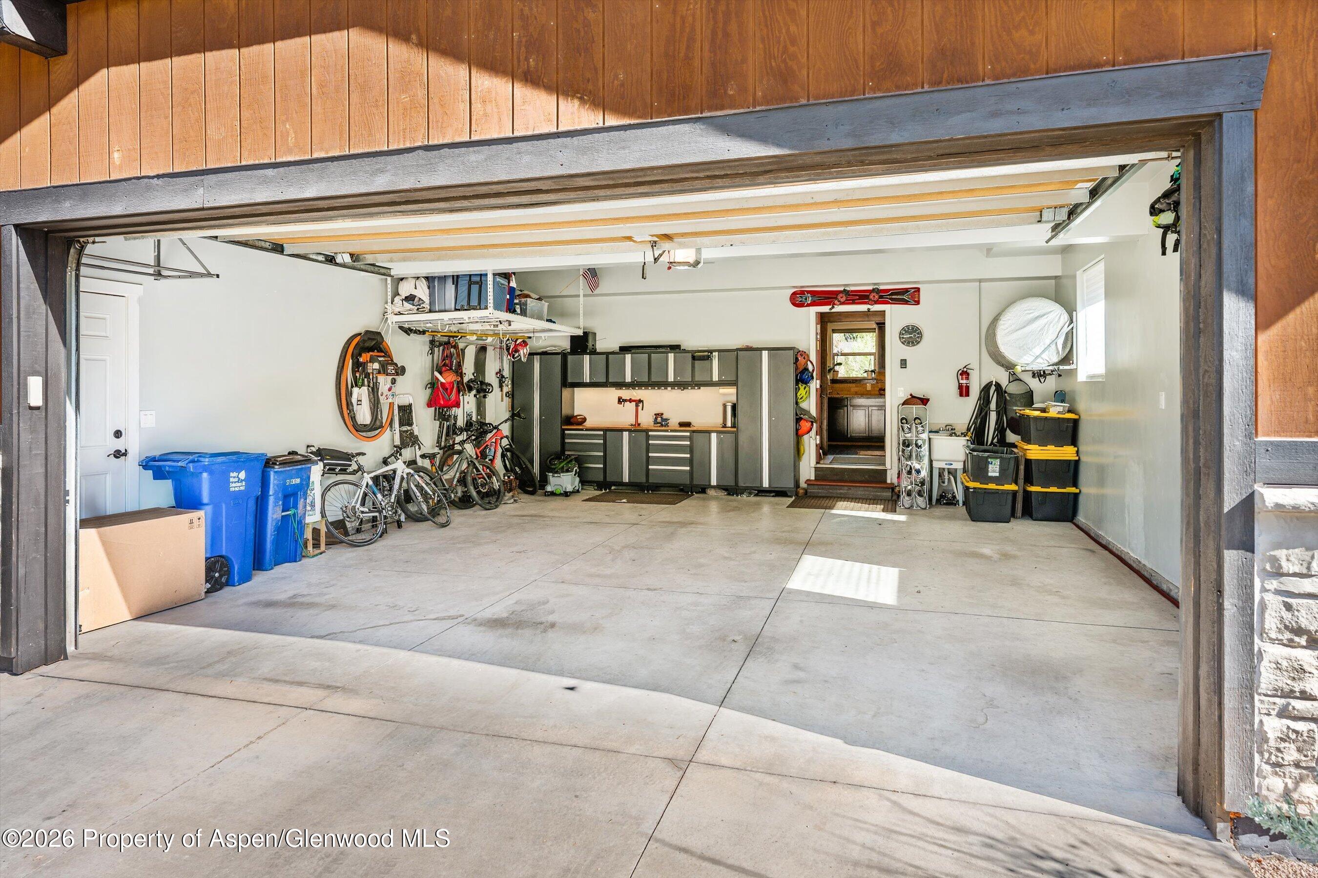 63 Cliff Rose Way