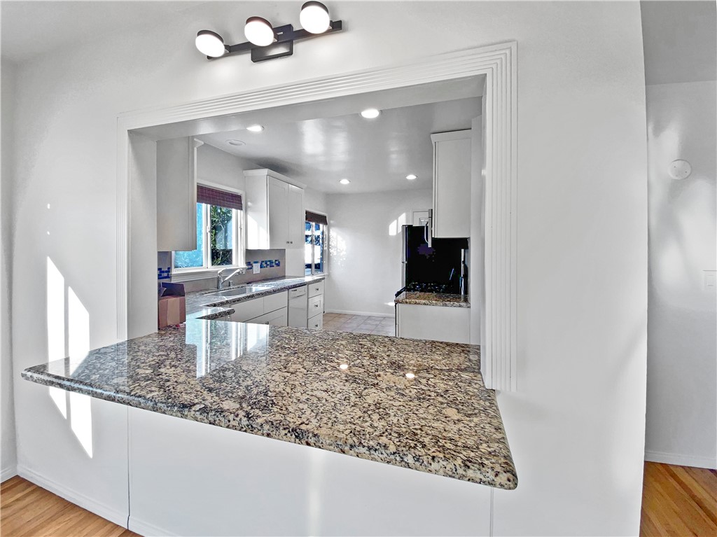 3418 Manhattan Avenue