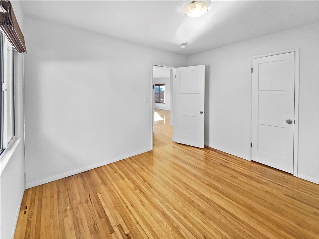 3418 Manhattan Avenue