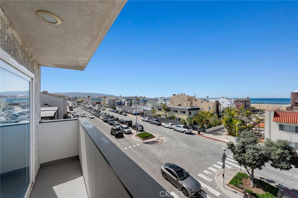404 Hermosa Avenue 5