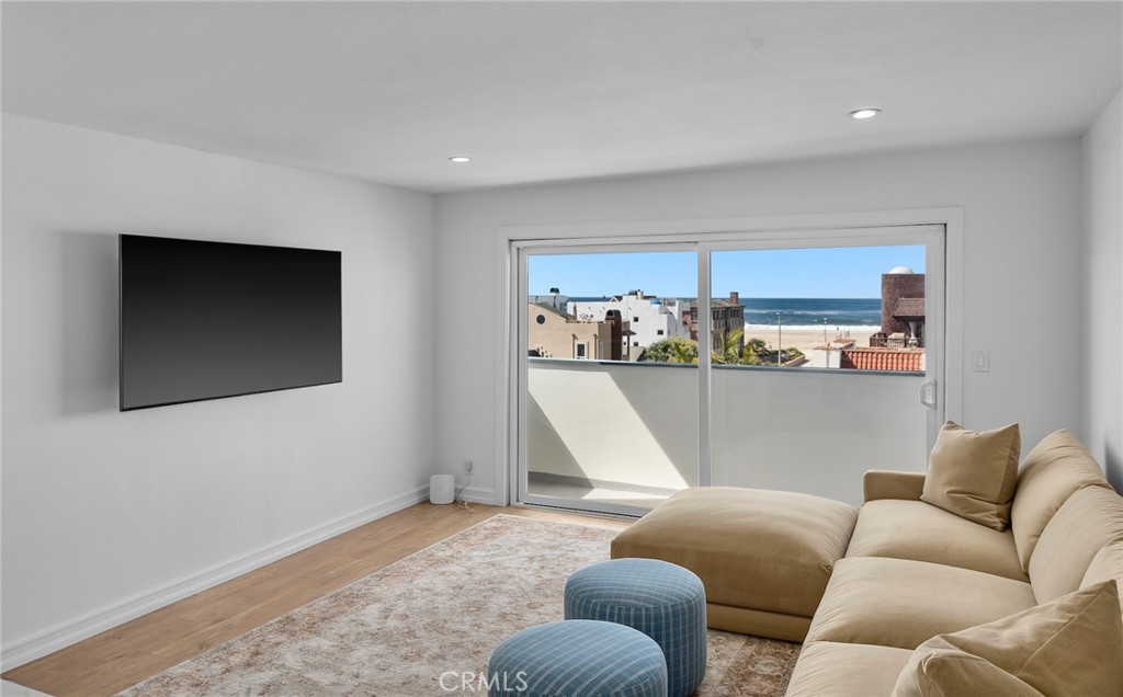 404 Hermosa Avenue 5
