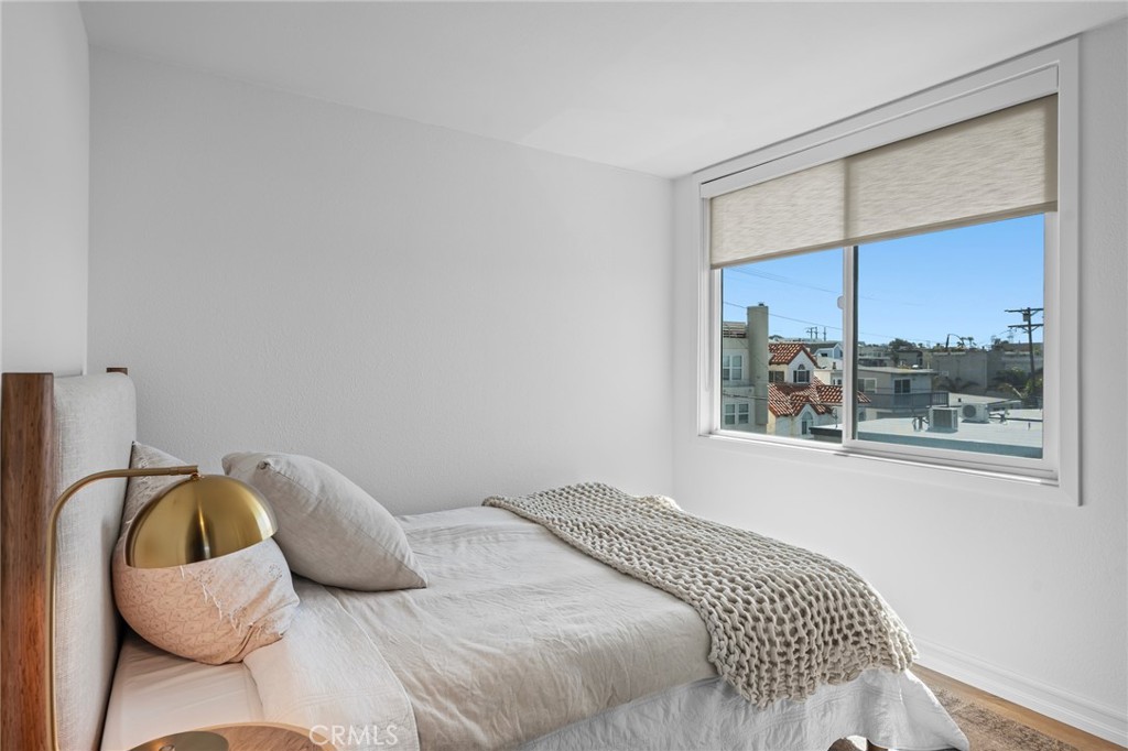 404 Hermosa Avenue 5