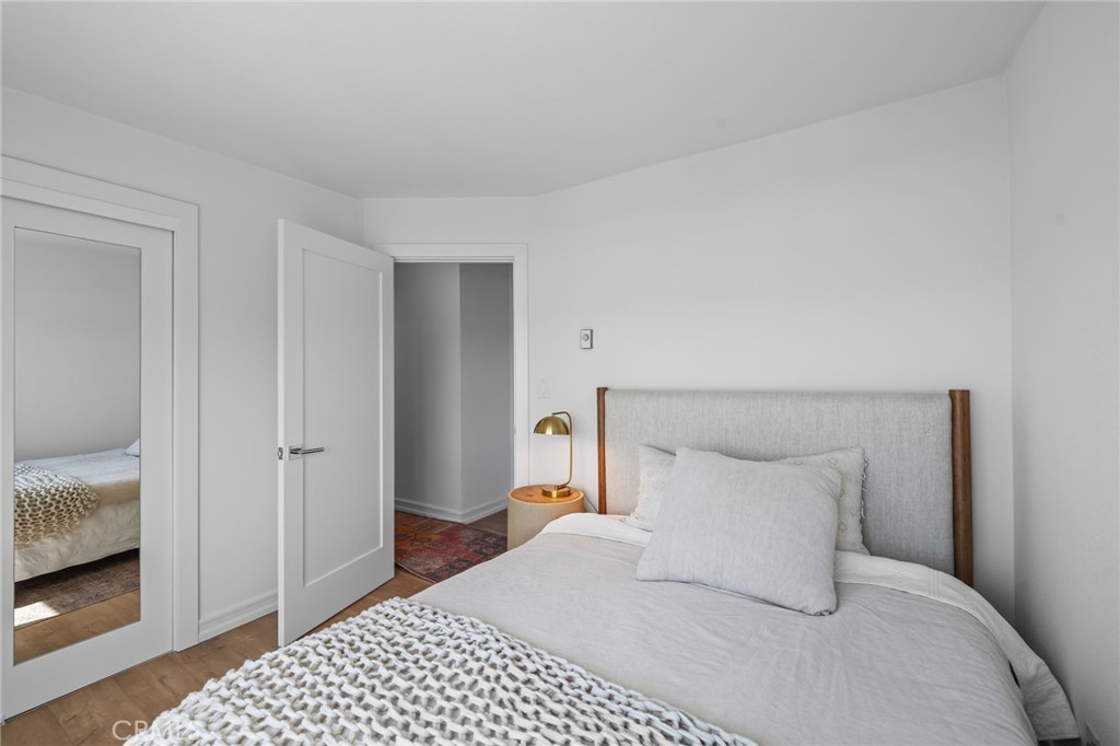 404 Hermosa Avenue 5