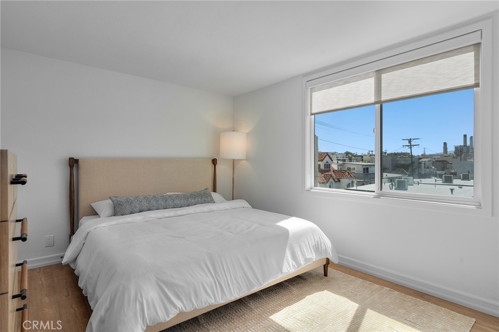404 Hermosa Avenue 5