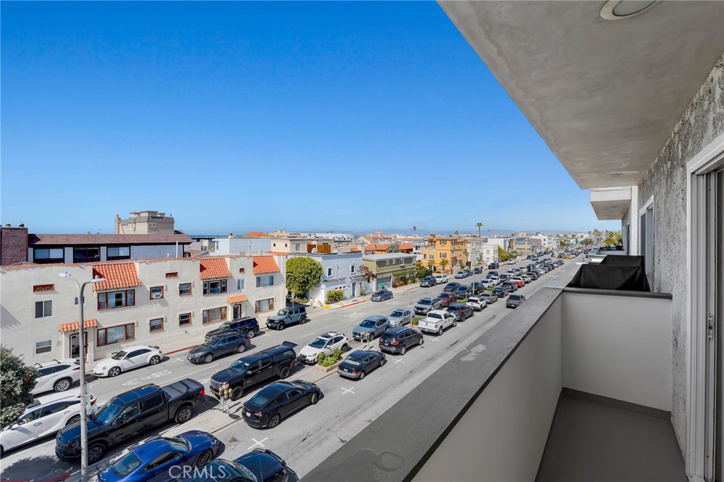 404 Hermosa Avenue 5
