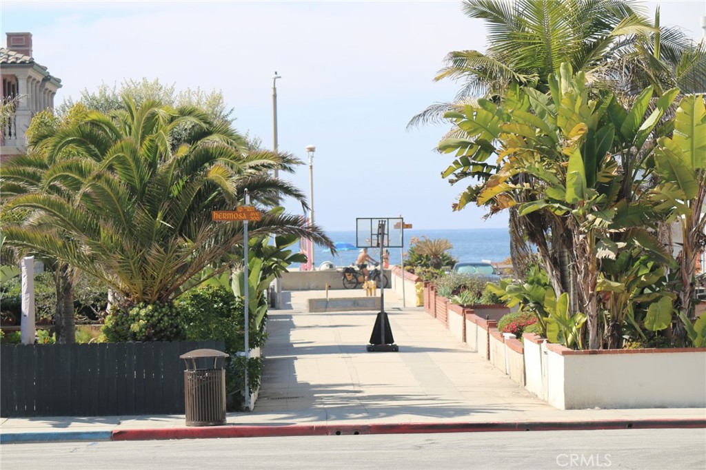 404 Hermosa Avenue 5