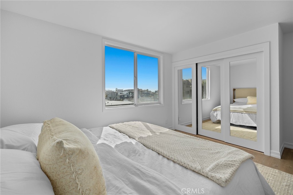404 Hermosa Avenue 5