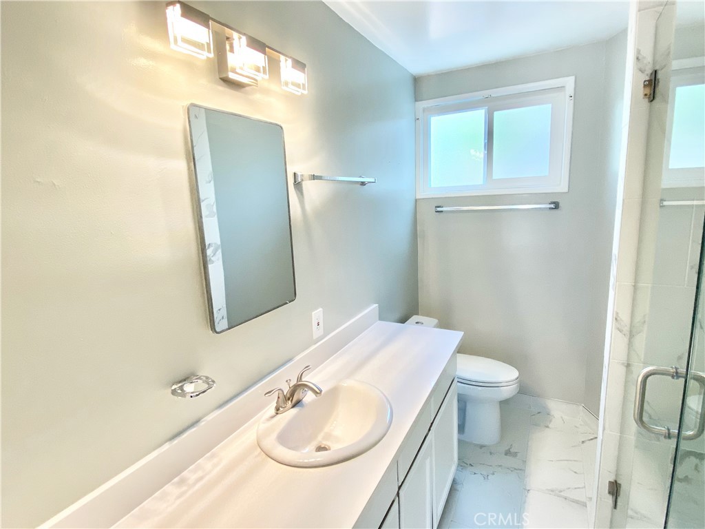 2231 Hermosa Avenue 1